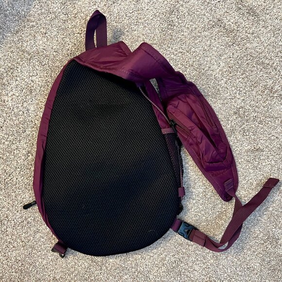 Like New - Eddie Bauer Ripstop Sling Backpack - Dark Plum - Picture 4 of 5